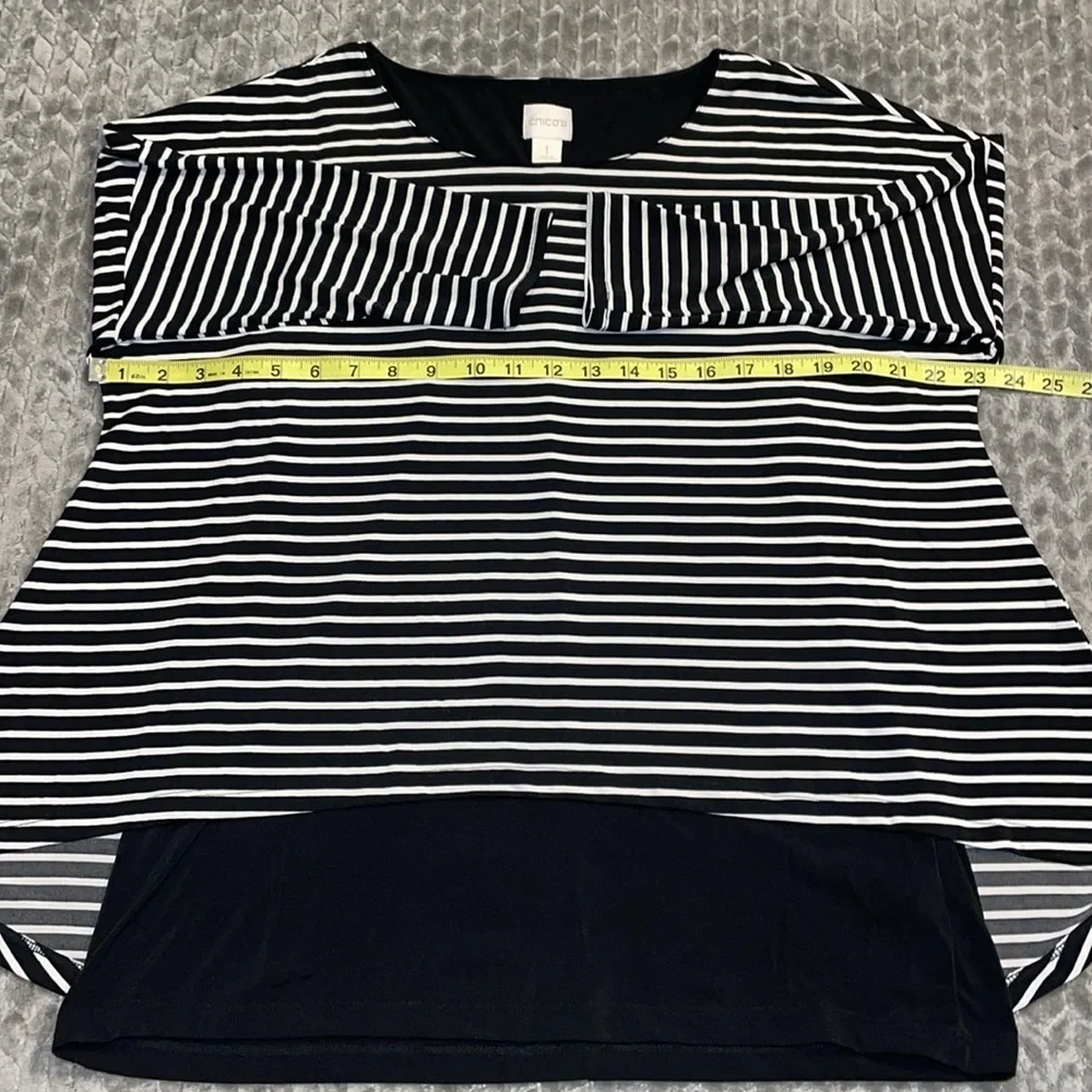 Chico’s Size 1/Medium Layered‎ Black and White Shirt.  3/4 Sleeve. - Picture 9 of 11